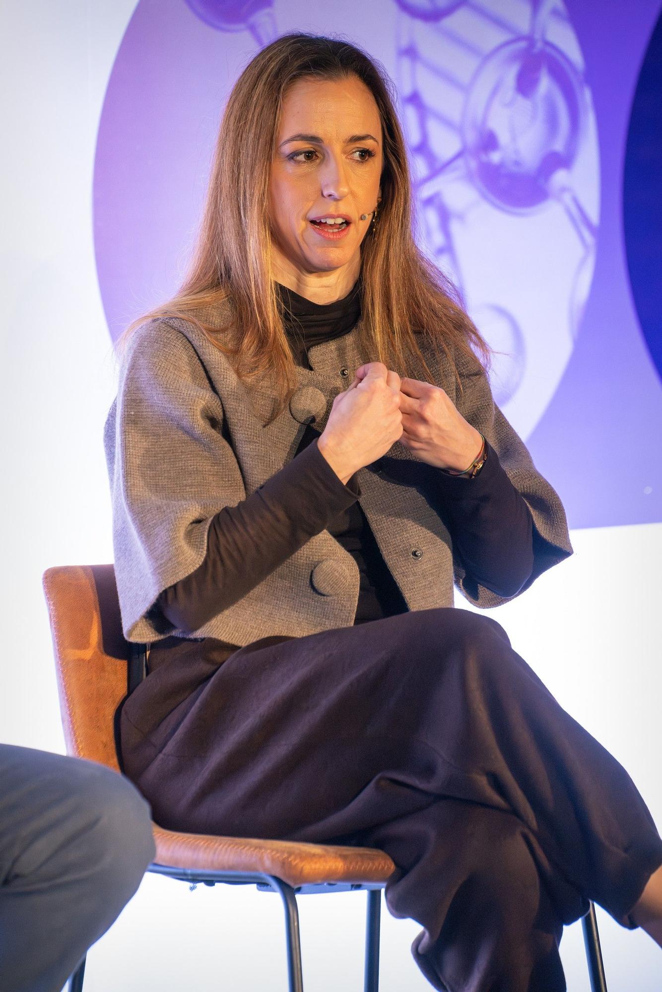 Paula Matesanz, durante su intervención en el VIII Simposio Dentaid-Sepa.