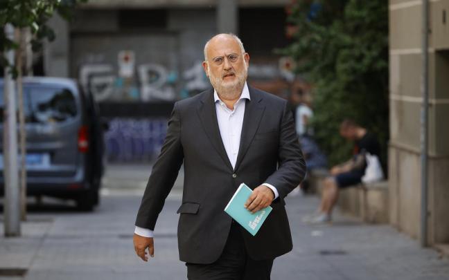 El diputado de Junts Eduard Pujol I Bonell a su llegada a una reunión de la ejecutiva de Junts.