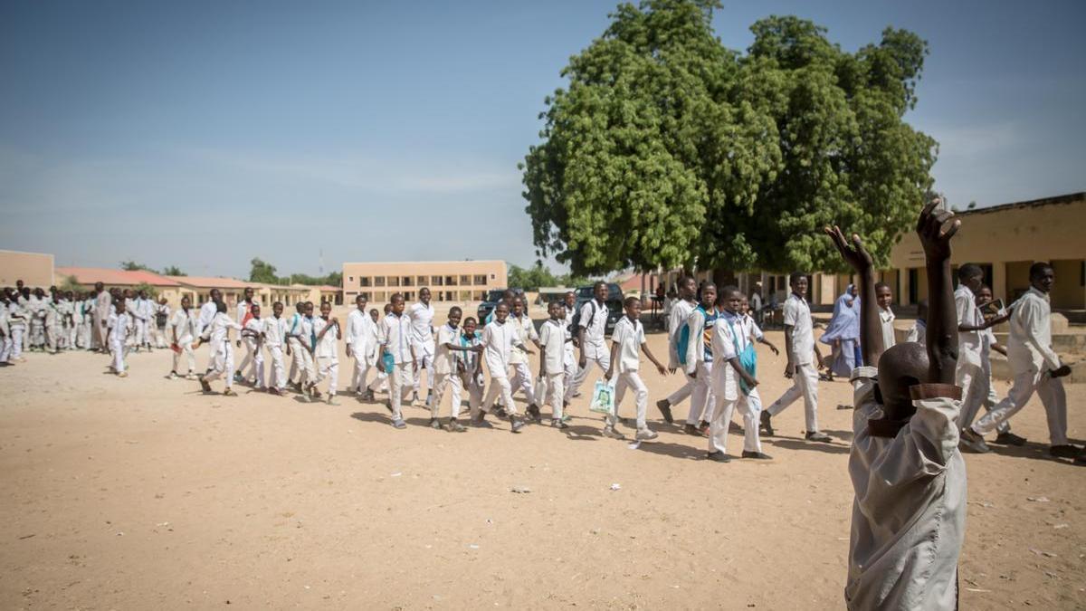 Imagen de archivo de un grupo de estudiantes en una escuela de Maiduguri, Nigeria.
