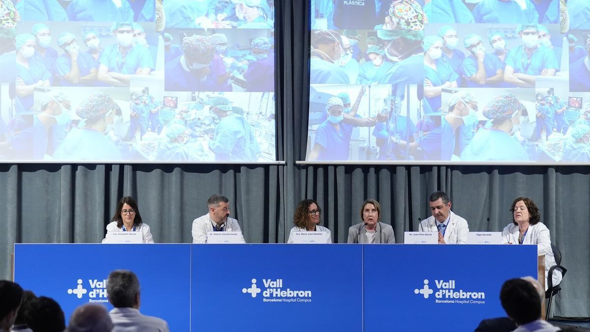 Presentación del primer trasplante de cara del mundo procedente de una mujer que recibió la eutanasia.