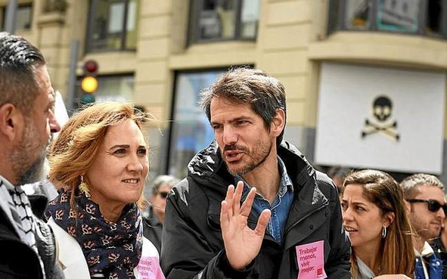 El ministro de Cultura Ernest Urtasun, en la reciente marcha del Día del Trabajador. / E. P. El ministro de Cultura Ernest Urtasun, en la reciente marcha del Día del Trabajador.