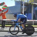 Imagen de la crono individual de la Itzulia disputada en Bilbao en 2021.
