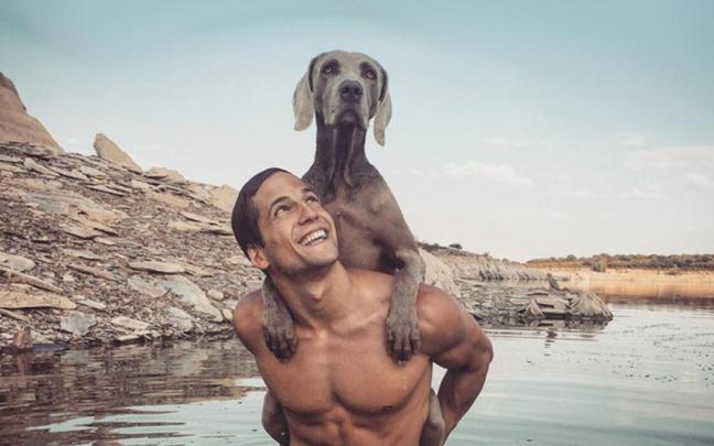 Ver las redes sociales de Gotzon Mantuliz es muy parecido a viajar por el mundo. [Fotografías: Cedida, @gotzonmantuliz]