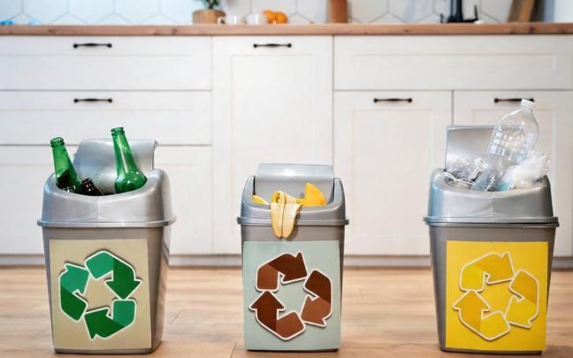 Separar la basura es básico en el proceso de reciclaje.