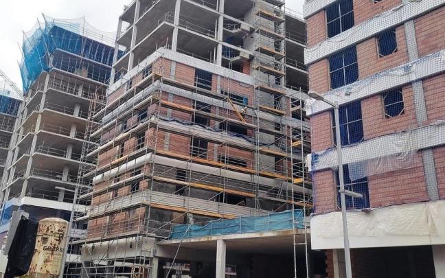 Obras de construcción de viviendas en Bilbao