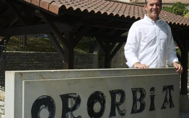 David Alegría Suescun, director de las Jornadas Irlandesas de O’rorbia, posa en el lavadero de la localidad.