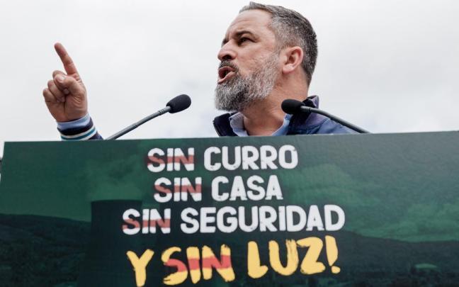El líder de Vox, Santiago Abascal, que solo ha trabajado en partidos y organismos públicos, encabeza los actos del sindicato 'Solidaria¡dad' el primero de mayo / E.P. El líder de Vox, Santiago Abascal, que solo ha trabajado en partidos y organismos públicos, encabeza los actos del sindicato 'Solidaria¡dad' el primero de mayo