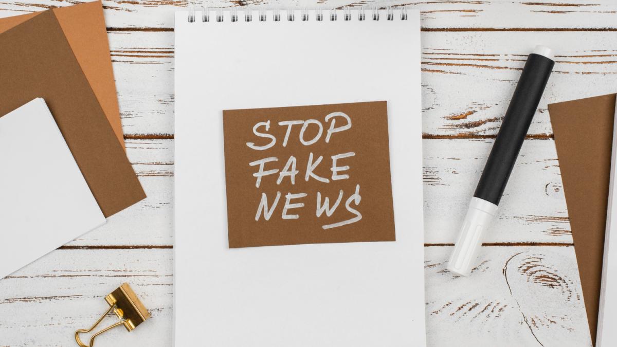 Fotografía con el mensaje 'Stop fake news'