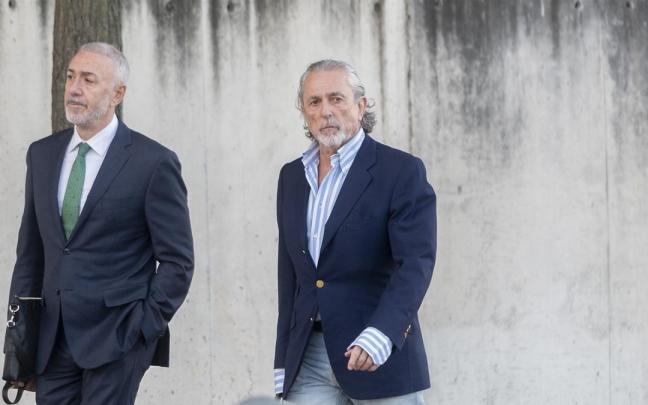 El líder de la trama 'Gürtel', Francisco Correa, a su llegada a la Audiencia Nacional para el último juicio de la macrocausa.
