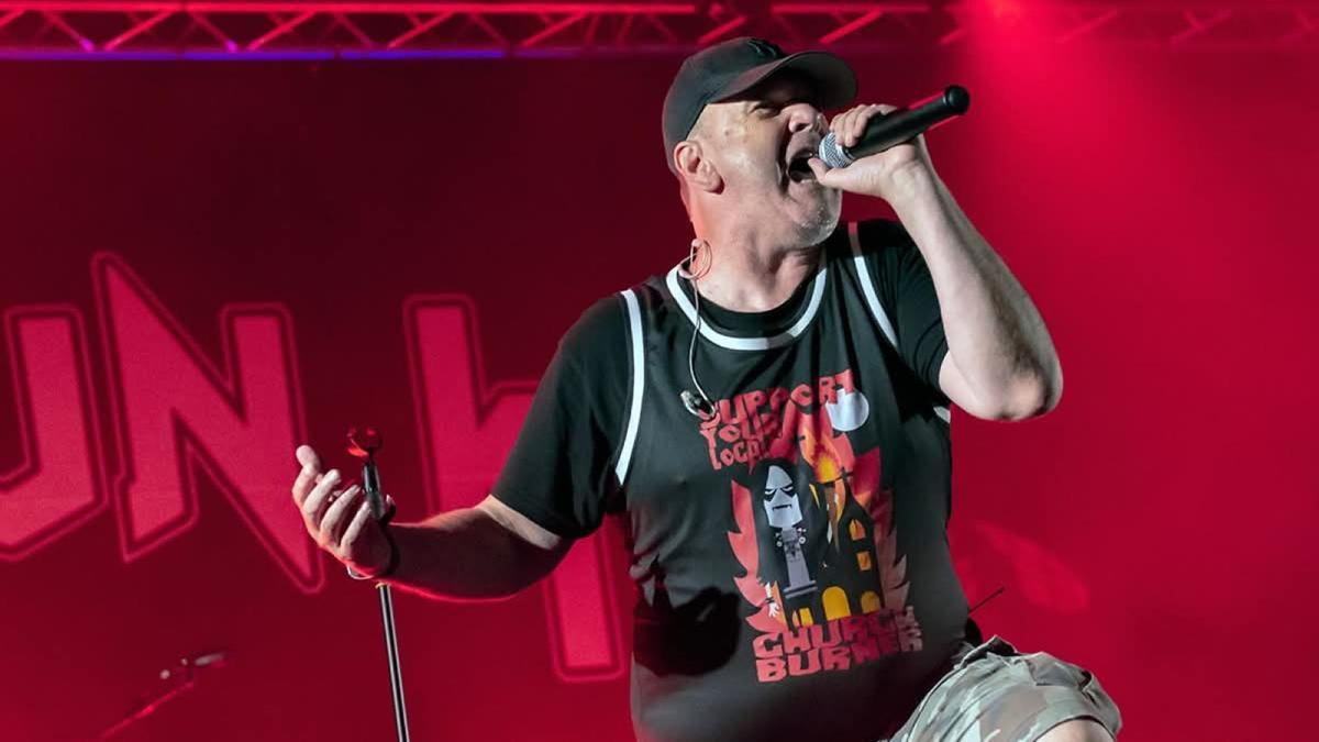 Jon Zabala, durante el concierto en el festival Koba Livez que ha marcado el retorno de Ehun Kilo.