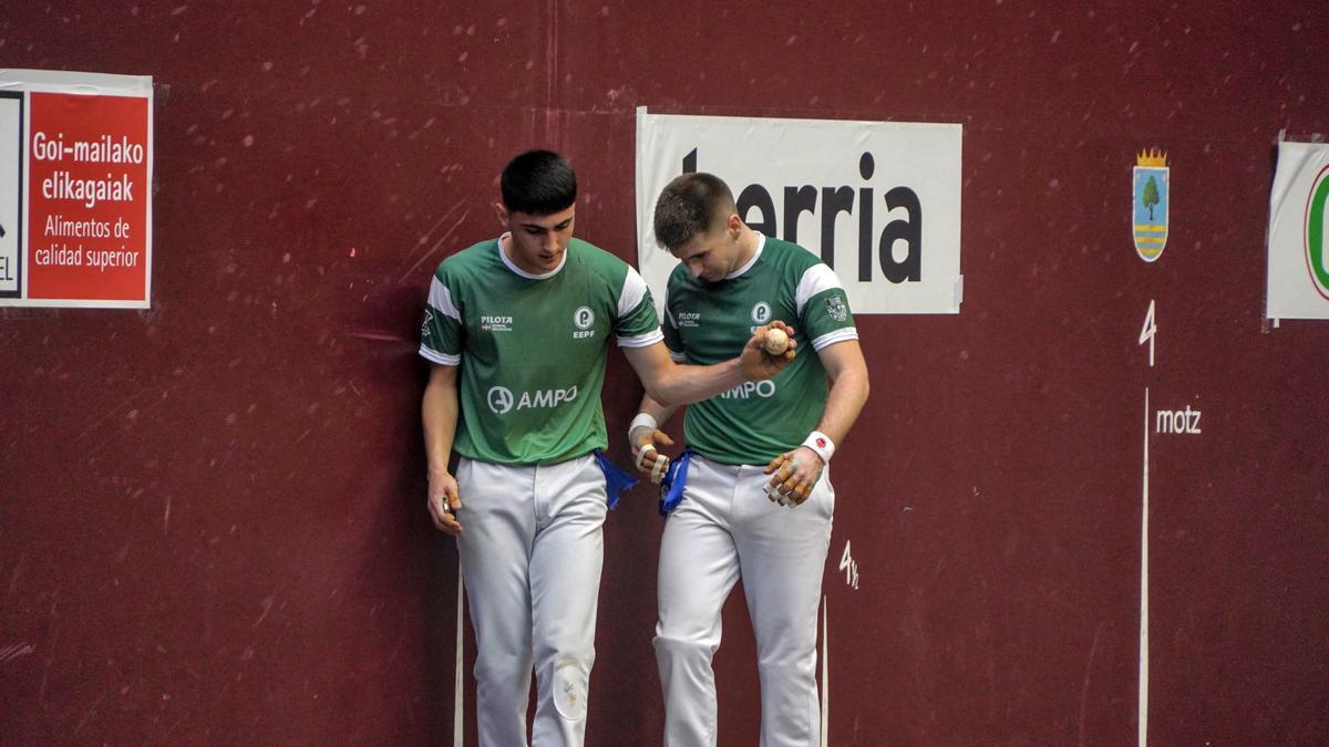 Elorz y Etxeberria, en la final de Euskal Herritik Mundura.