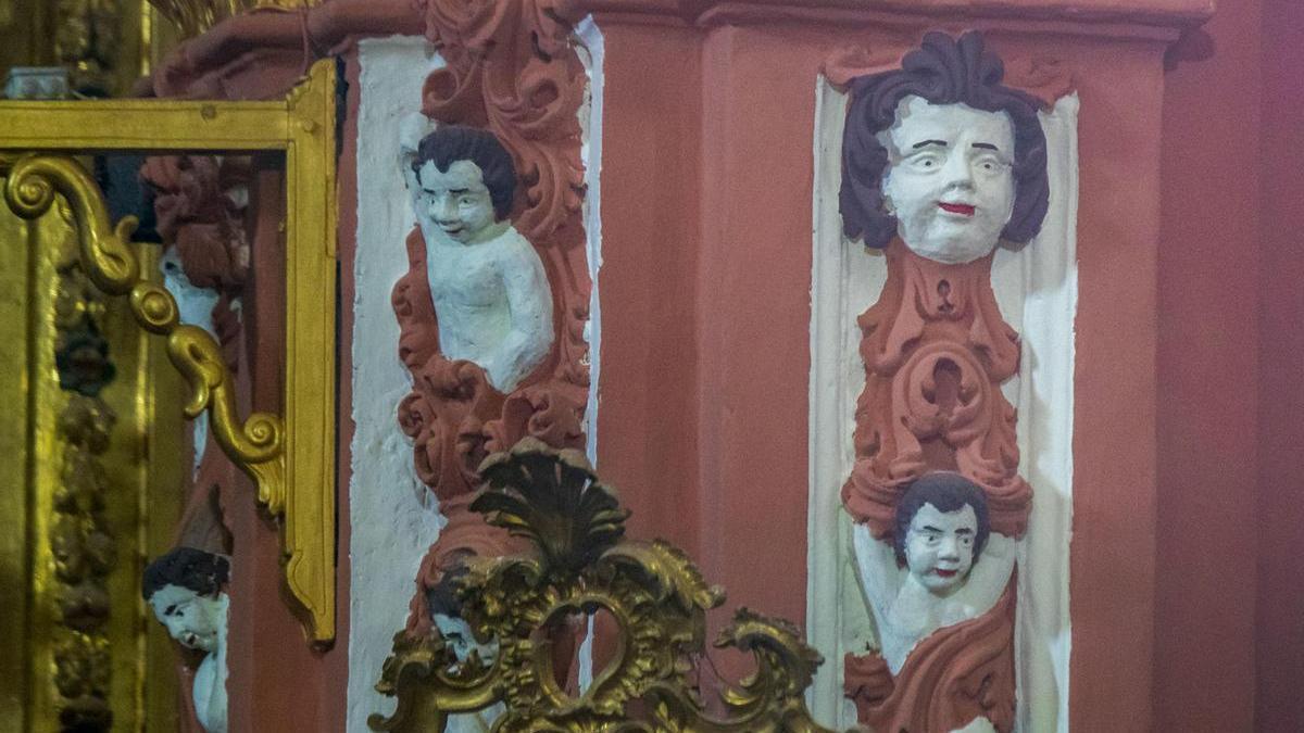 Algunas de las imágenes restauradas en la ermita del Mirón.