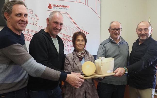 Presentación del concurso en el que se elegirá el queso campeón de campeones de 2025.