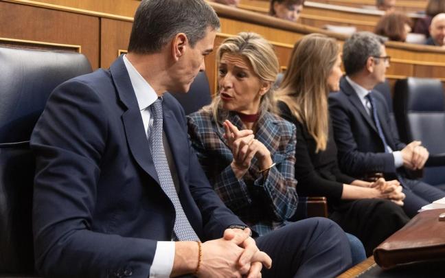Pedro Sánchez y la vicepresidenta segunda y ministra de Trabajo, Yolanda Díaz, durante una sesión de control. / EP Pedro Sánchez y la vicepresidenta segunda y ministra de Trabajo, Yolanda Díaz, durante una sesión de control.
