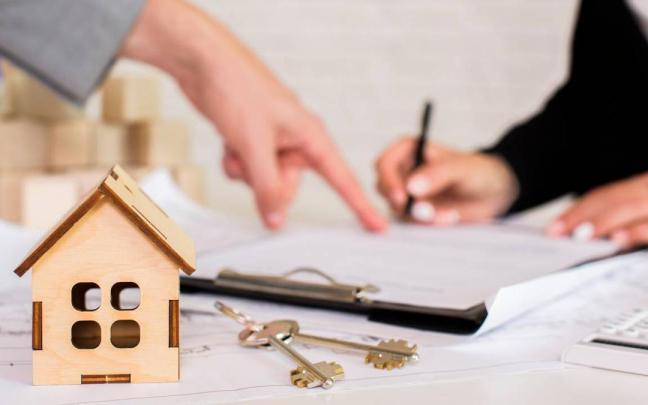 "Es ilegal vincular un seguro de vida a una hipoteca o préstamo"