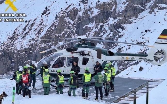 Dispositivo de rescate de los afectados por el alud en Panticosa.