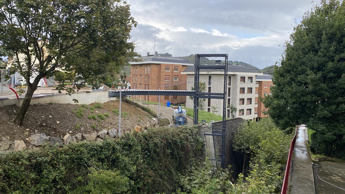 Estado actual de las obras del ascensor de Itzurunbidea de Zumaia.