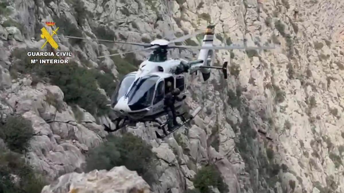 Un helicóptero de la Guardia Civil durante un anterior rescate.