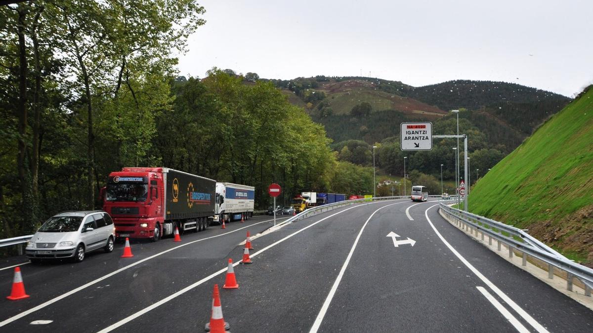 La N-I se cortará en el enlace de Idiazabal y Beasain el lunes y el martes  - Onda Vasca