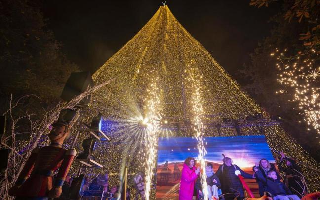 El encendido del árbol de Navidad de Cartes.