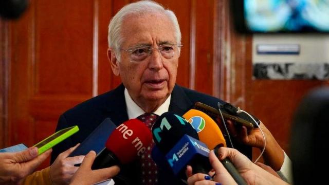 Imbroda llama a la tranquilidad en Melilla ante el llamamiento para entrar "masivamente" en Ceuta y Melilla