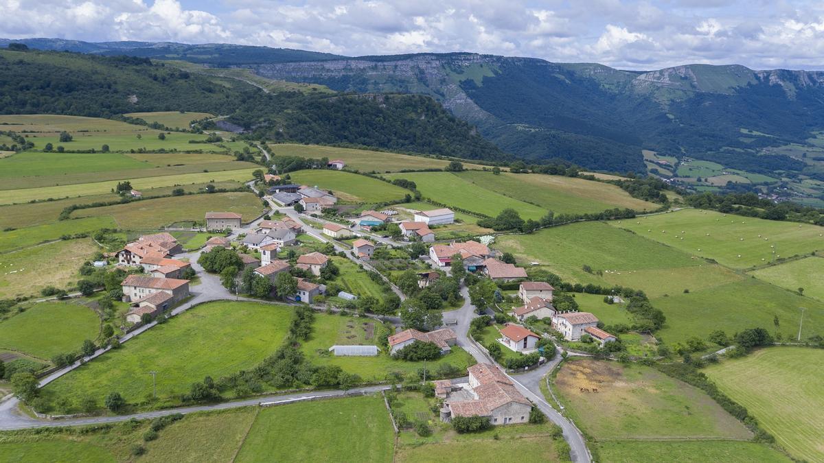La localidad de Unzá en Urkabustaiz, municipio de la comarca de Gorbeialdea