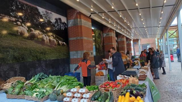 Puestos de baserritarras en Jose Erbiti.