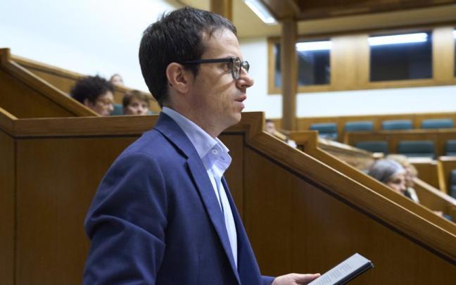 El portavoz parlamentario de EH Bildu, Pello Otxandiano, este viernes en el Parlamento