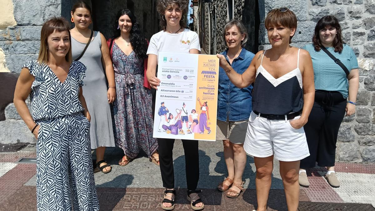 Representantes de la organización de la Fiesta del Comercio.