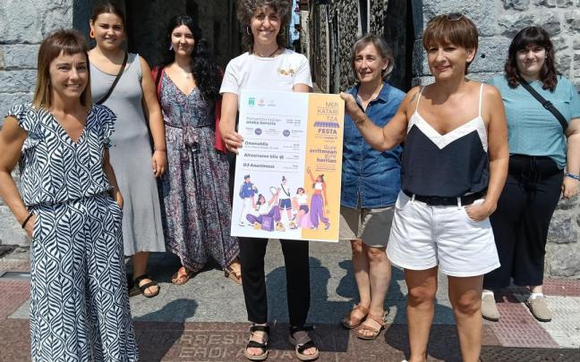 Representantes de la organización de la Fiesta del Comercio.