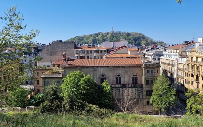 Convento de Reparadoras visto desde San Bartolomé. Convento de Reparadoras visto desde San Bartolomé.