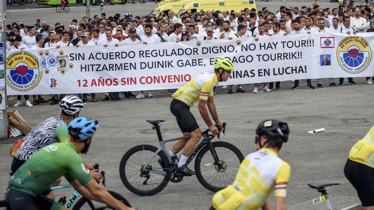 Los sindicatos y 'Ertzainas en Lucha' se movilizarán juntos este jueves ante al Parlamento Vasco y el próximo día 29 coincidiendo con la presentación del Tour en Bilbao.