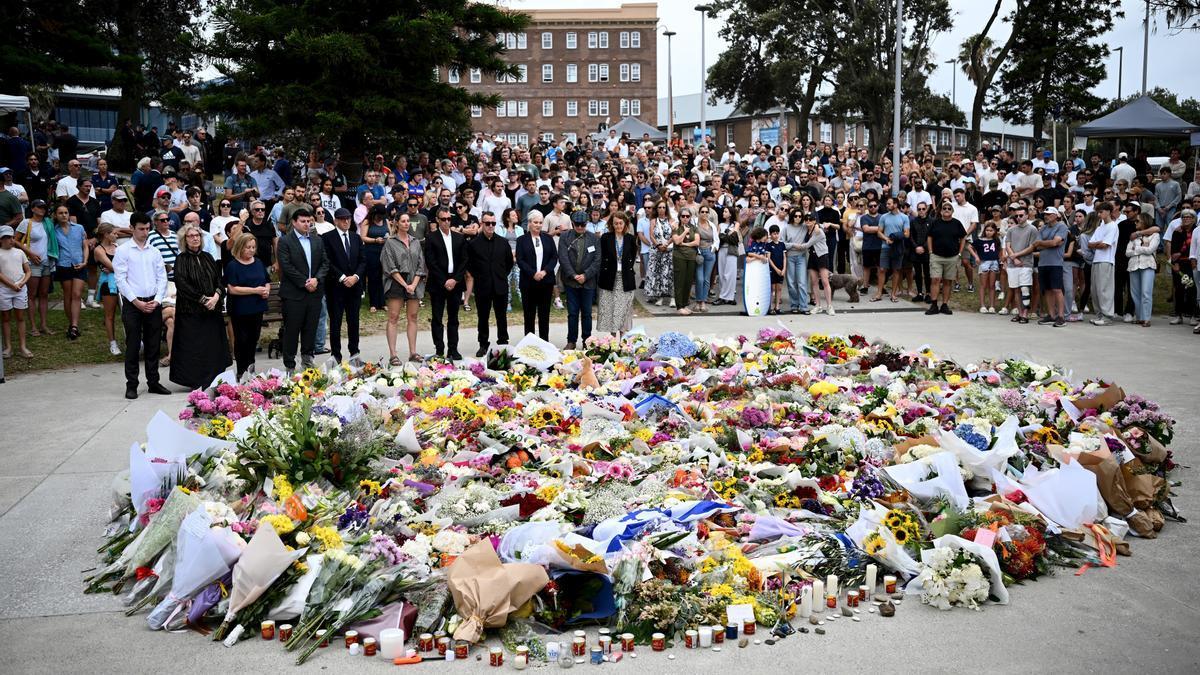 Ofrenda floral por las víctimas del tiroteo de Sídney.