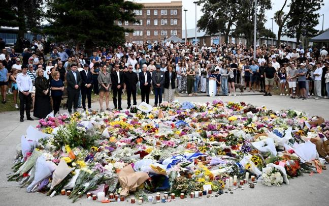 Ofrenda floral por las víctimas del tiroteo de Sídney.