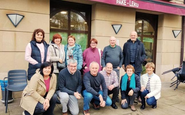 Integrantes de la junta directiva de Pake Leku.