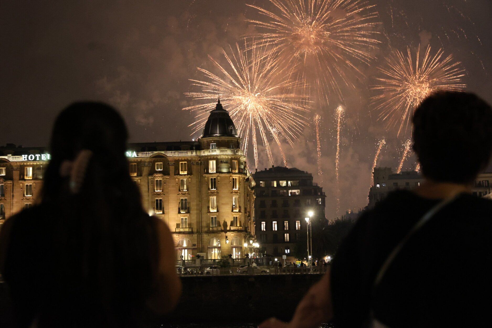 Fuegos artificiales en la Semana Grande.