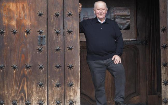 Félix Azurmendi, párroco de Azkoitia.