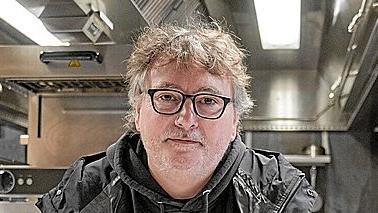 A través de la cocina, Aduriz se ha introducido en la filosofía, la literatura y la ciencia.