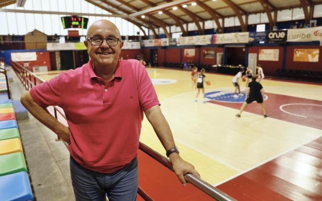 Gerardo Candina, presidente del Bizkaia Gernika, posa en Maloste. Markel Fernández