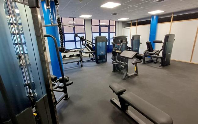 El gimnasio añade cinco máquinas de musculación
