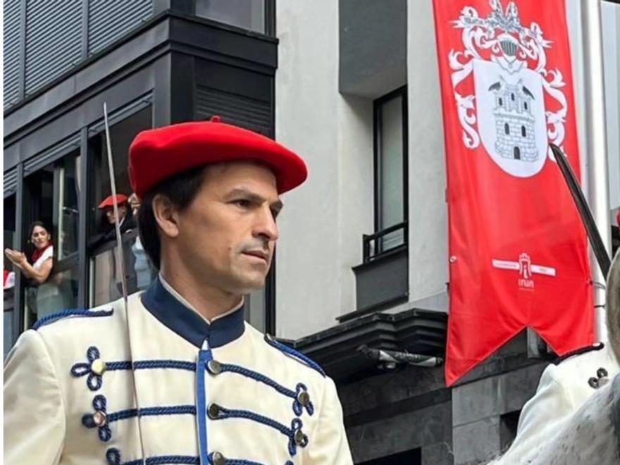 Javier San Matías, Ayudante de Caballería