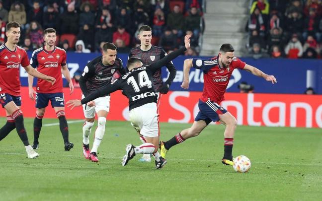 Moi Gómez en el partido de ida Moi Gómez en el partido de ida
