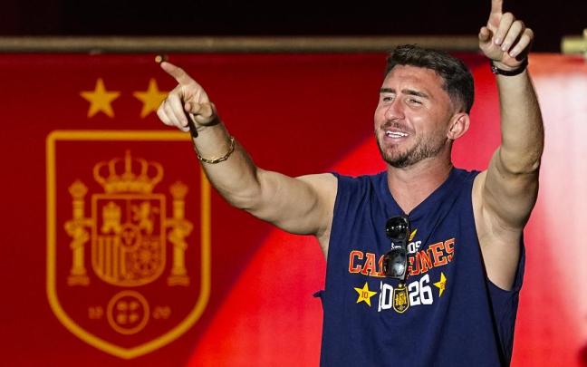 Aymeric Laporte celebrando su victoria en el Mundial 2026