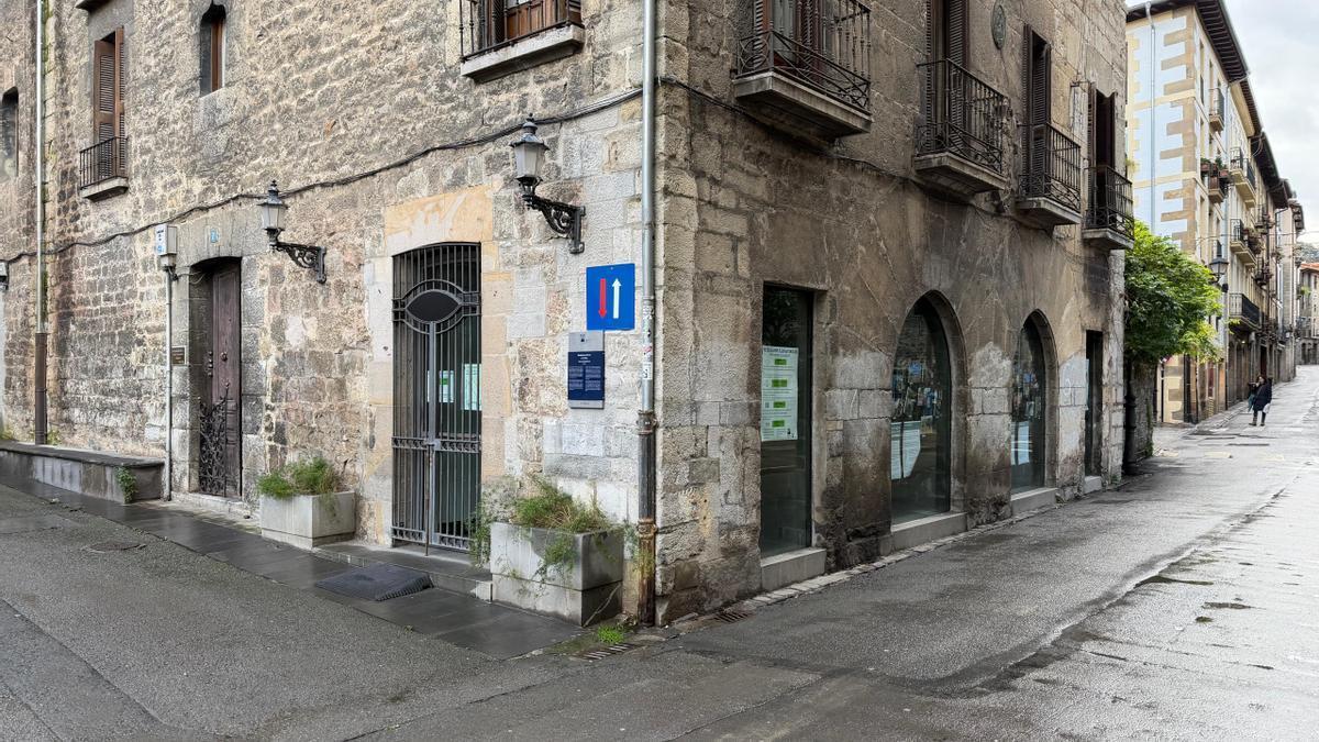 Exterior del antiguo Biltoki, en cuyas dependencias se instalarán los Servicios Sociales municipales.