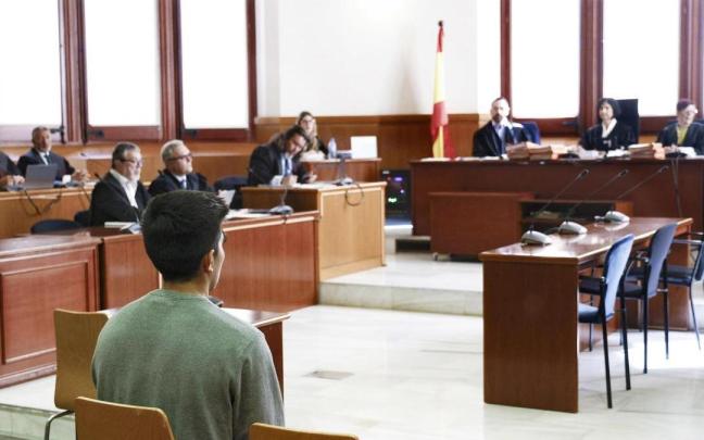 El acusado de la violación en Igualada, durante el juicio.