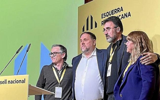 Junqueras, ayer con Jové, Salvadó y Garriga. Junqueras, ayer con Jové, Salvadó y Garriga.