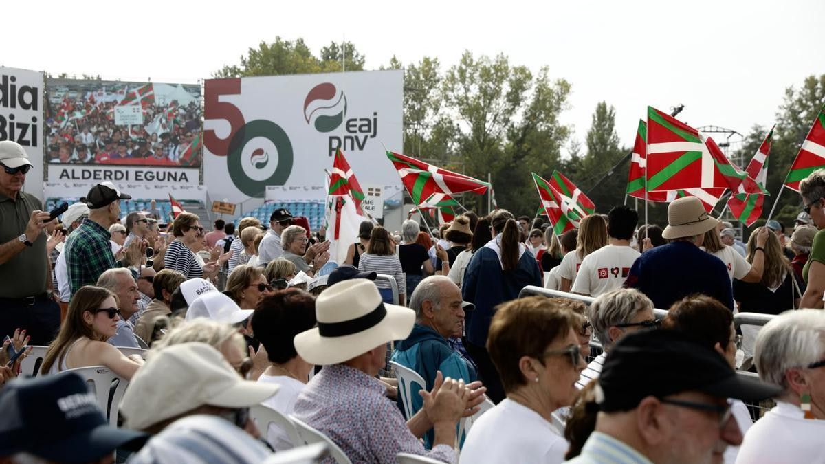 Cientos de jeltzales celebran el Alderdi Eguna 2026 en Foronda