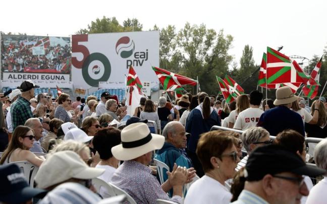 Cientos de jeltzales celebran el Alderdi Eguna 2026 en Foronda
