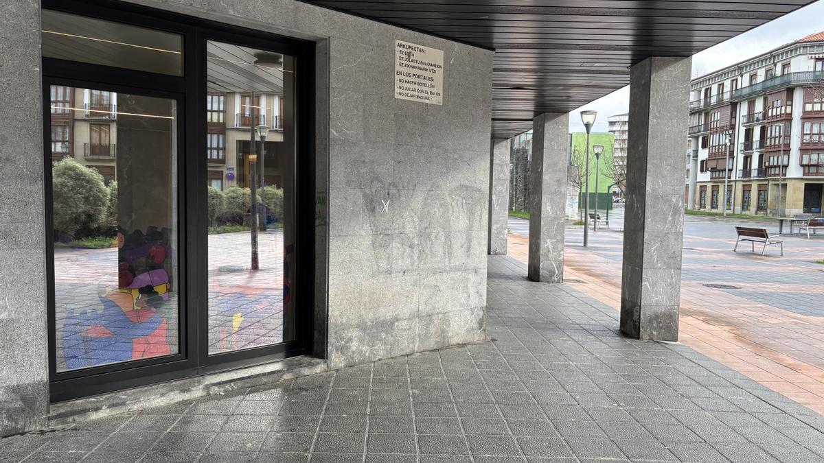 Foto del exterior de la Casa de las Mujeres de Irun, donde se impartirá la charla-taller.