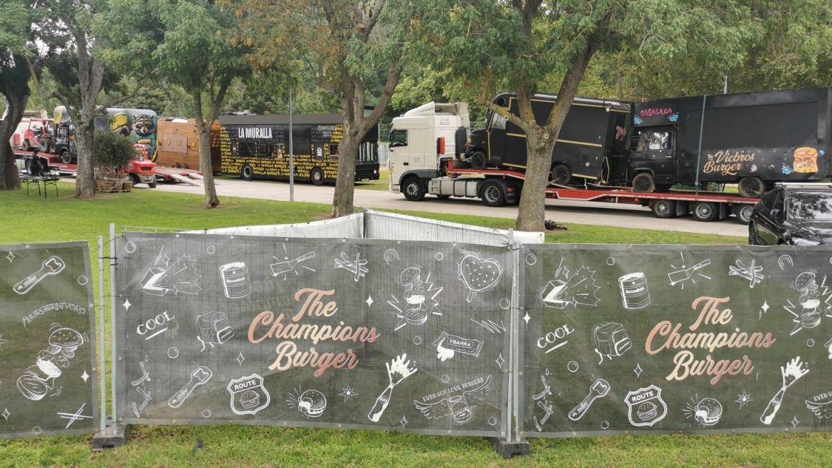 Instalación de The Champions Burger en el parque de La Runa de Pamplona. Foto: Ayuntamiento de Pamplona